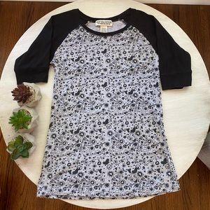 🌸2 for $20: Love & Peace Cotton Top